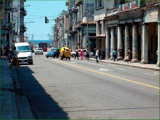Vista de la calle del Apartamento Ileana en Centro Habana