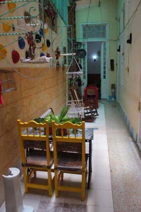 Patio interior en la Casa Ely