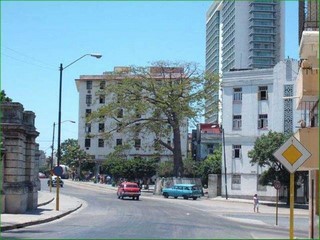 Vista de la Universidad y el Edificio donde se encuentran las Habitaciones Concha