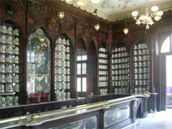 Foto de una de las farmacias mas antiguas en la Habana