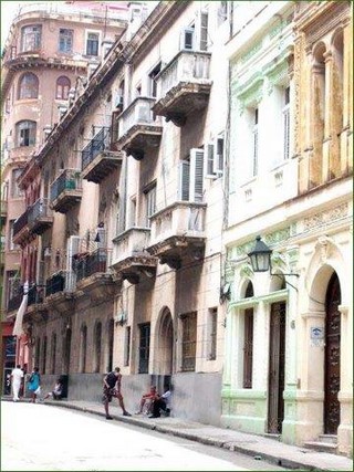 Alquiler de cinco habitaciones dobles o triples en Hostal Rodriguez en La Habana Vieja, Cuba